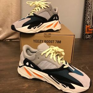 Yeezy Boost 700 Wave Runner 100% Authentic